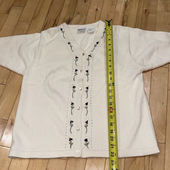 Vintage Style My Way Knit Cardigan with Embroidery - Picture 5 of 7